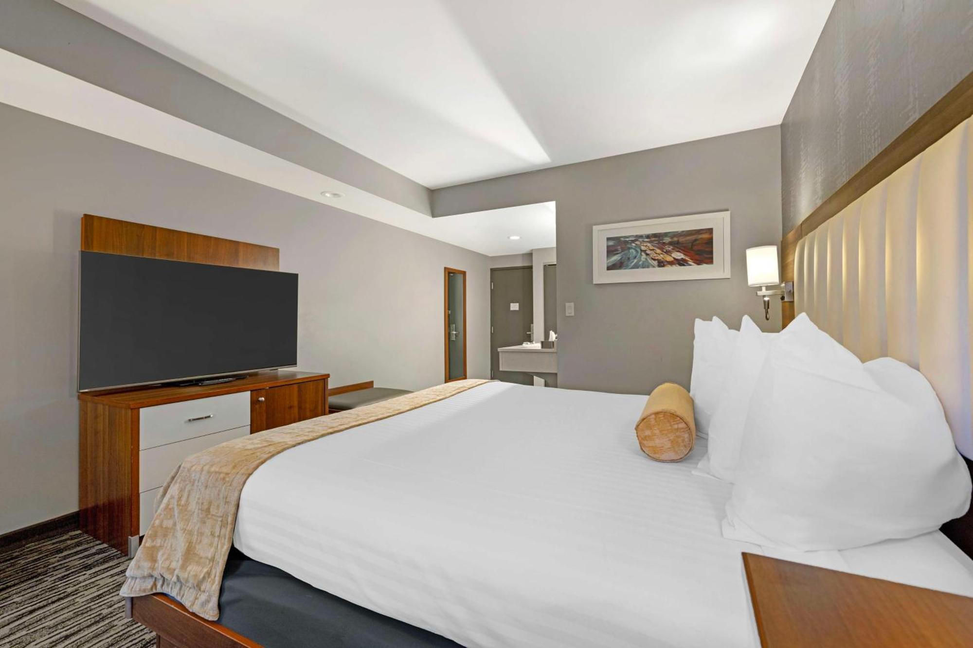 Best Western On The Avenue Бъфало Екстериор снимка