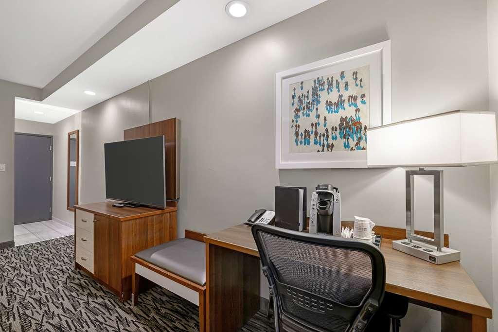 Best Western On The Avenue Бъфало Стая снимка