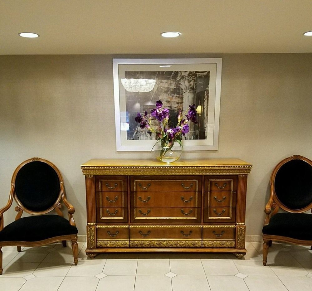 Best Western On The Avenue Бъфало Екстериор снимка